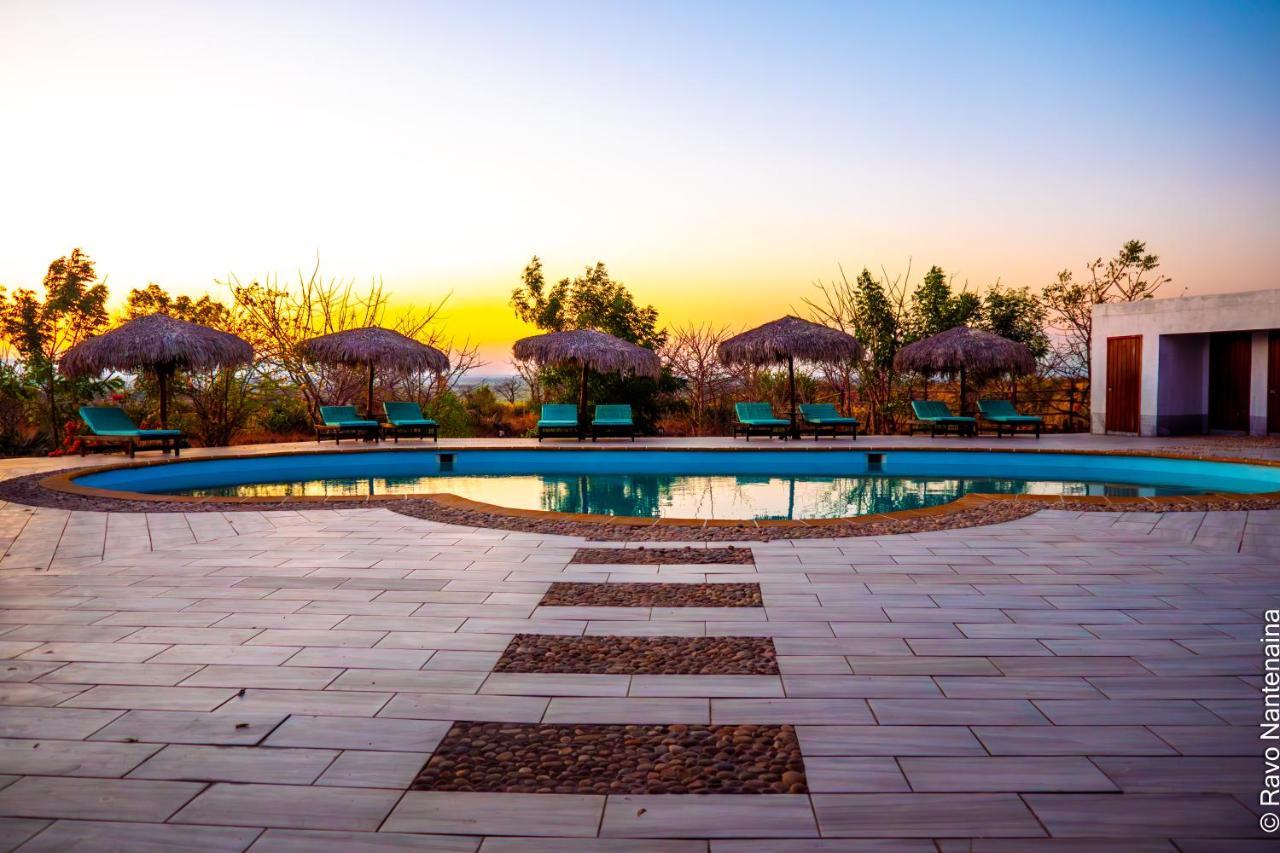 Eden De La Tsiribihina Hotel Miandrivazo Buitenkant foto