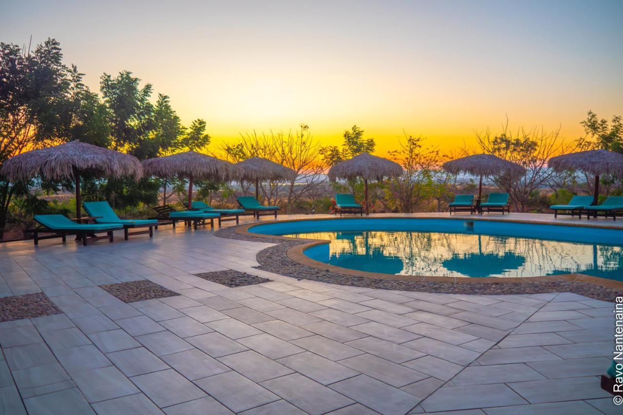 Eden De La Tsiribihina Hotel Miandrivazo Buitenkant foto